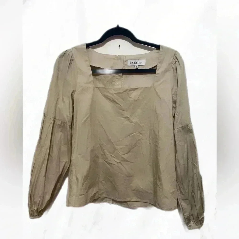 En Saison beige square neck  long sleeve lightweight back button top S